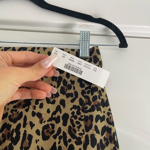 J. Crew Leopard Print Pencil Skirt - 00P - Picture 3 of 4